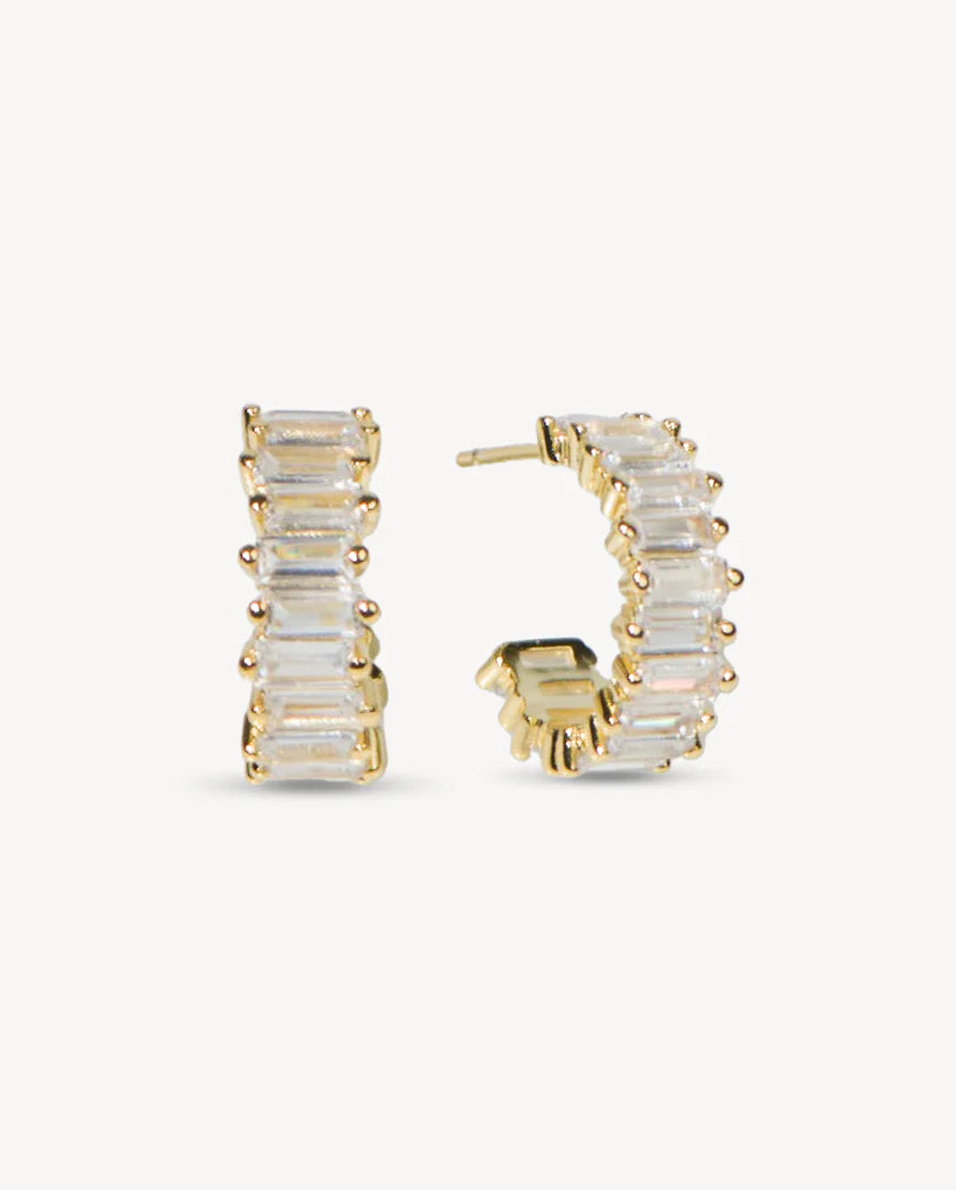 Deltora™ Freya Gold Earrings in White Crystal