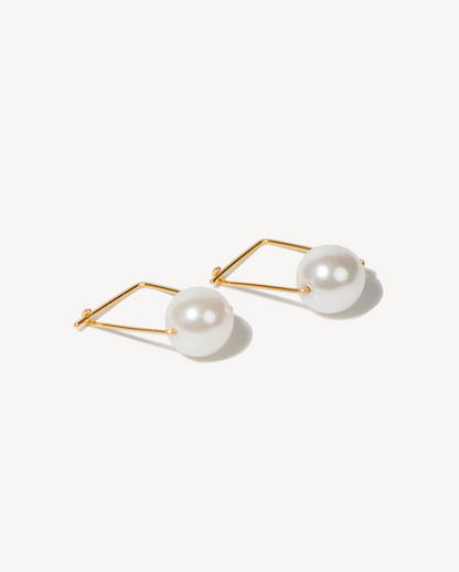 Deltora™ Iconic Venice Piazza Gold Earrings in Pearl