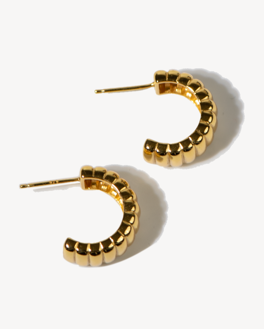 Classic Scarlett Earrings in 18k Gold Vermeil - Deltora