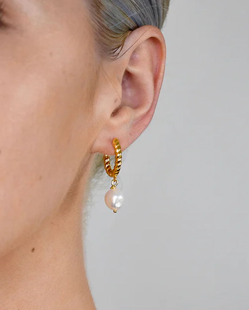 Iconic Olympia 18k Gold Vermeil Earrings in Pearl - Deltora